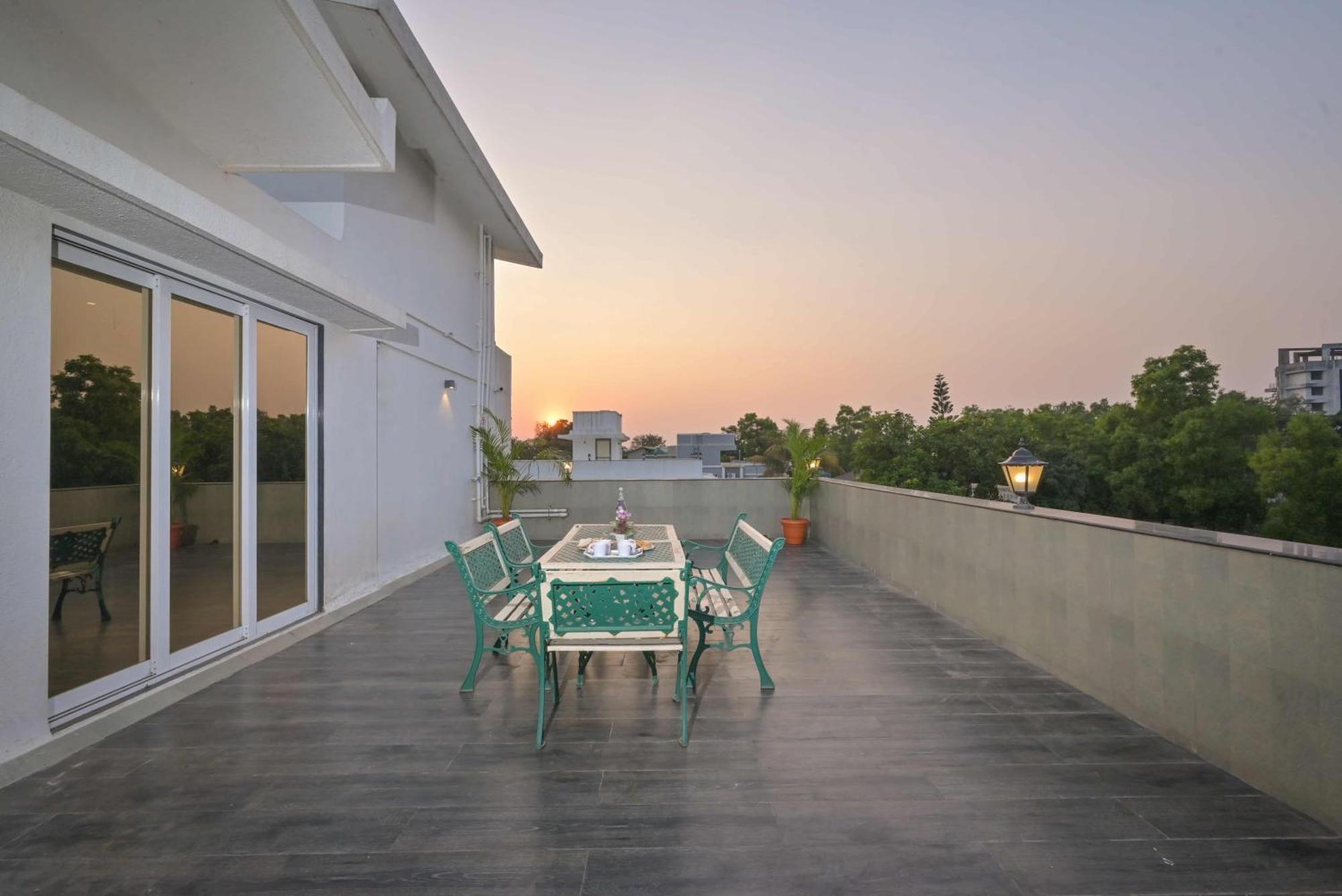 Elegant Villa By Tropicana Stays Lonavala Dış mekan fotoğraf